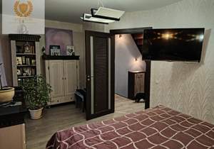 Дом 117м&sup2;, 3-этажный, участок 1 сот.  