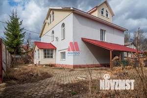 Дом 356м&sup2;, 3-этажный, участок 12 сот.  