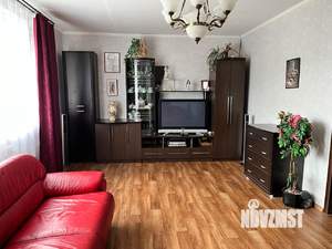 Коттедж 254м², 3-этажный, участок 6 сот.  