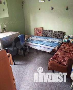 Дом 10м², 2-этажный, участок 5 сот.  