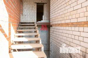 Дом 240м², 2-этажный, участок 6 сот.  