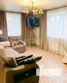 Дом 215м², 3-этажный, участок 10 сот.  