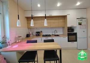 Дом 102м&sup2;, 2-этажный, участок 5 сот.  