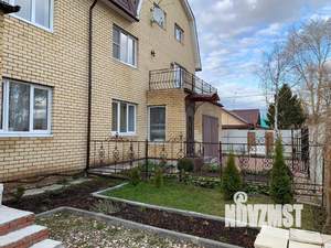 Таунхаус 310м&sup2;, 2-этажный, участок 7 сот.  