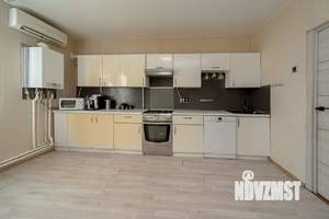 Дом 147м&sup2;, 2-этажный, участок 9 сот.  