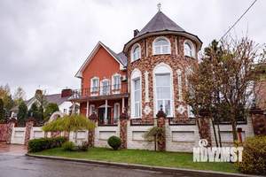 Коттедж 612м&sup2;, 4-этажный, участок 9 сот.  