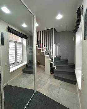 Дом 64м&sup2;, 2-этажный, участок 1 сот.  