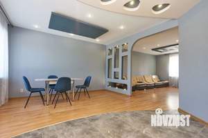 Таунхаус 310м&sup2;, 2-этажный, участок 7 сот.  