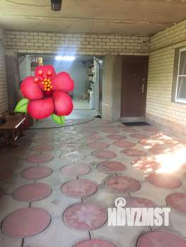 Коттедж 600м², 3-этажный, участок 150 сот.  