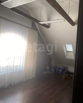 Дом 424м&sup2;, 3-этажный, участок 6 сот.  