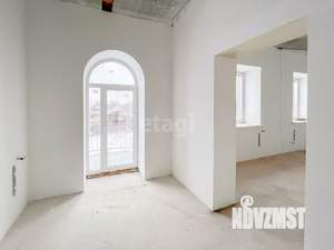 Дом 403м², 2-этажный, участок 10 сот.  