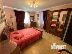 Коттедж 327м², 3-этажный, участок 10 сот.  