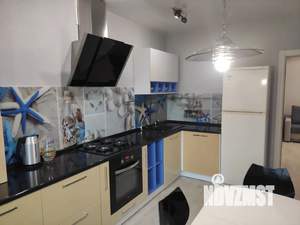 1-к квартира, посуточно, 61м2, 1/10 этаж