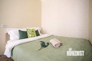1-к квартира, посуточно, 40м2, 6/9 этаж