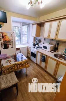 1-к квартира, посуточно, 40м2, 1/9 этаж