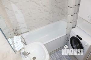 2-к квартира, посуточно, 60м2, 1/1 этаж