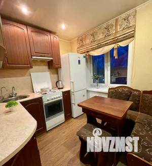1-к квартира, посуточно, 32м2, 4/4 этаж