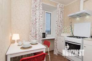 1-к квартира, посуточно, 38м2, 9/9 этаж