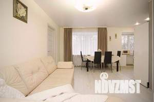 2-к квартира, посуточно, 44м2, 4/4 этаж