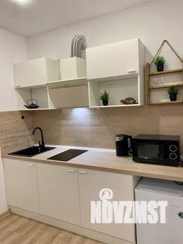 Студия квартира, посуточно, 28м2, 7/13 этаж