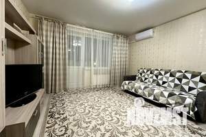 1-к квартира, посуточно, 45м2, 4/9 этаж