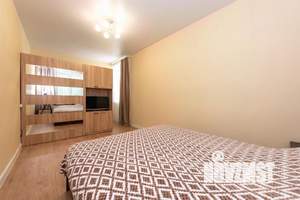 3-к квартира, посуточно, 60м2, 1/1 этаж