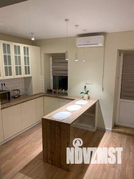 Студия квартира, посуточно, 35м2, 3/3 этаж