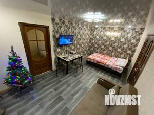 2-к квартира, посуточно, 45м2, 1/5 этаж