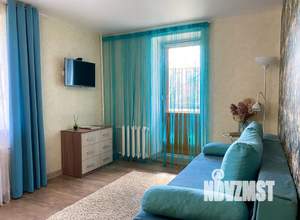 1-к квартира, посуточно, 40м2, 1/9 этаж