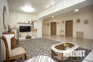 3-к квартира, на длительный срок, 140м2, 2/5 этаж