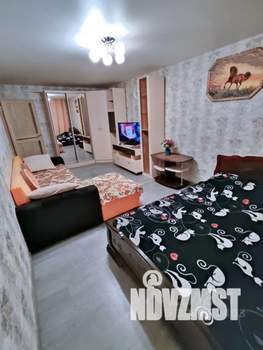 1-к квартира, посуточно, 40м2, 1/9 этаж