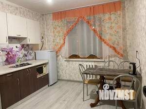 1-к квартира, посуточно, 39м2, 4/10 этаж