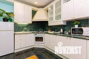 2-к квартира, посуточно, 60м2, 3/3 этаж