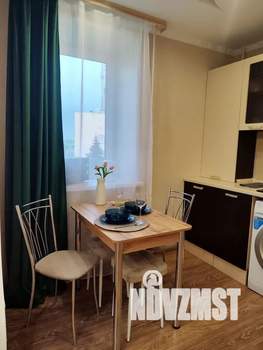 1-к квартира, посуточно, 42м2, 4/9 этаж