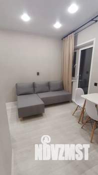 Студия квартира, посуточно, 30м2, 11/18 этаж