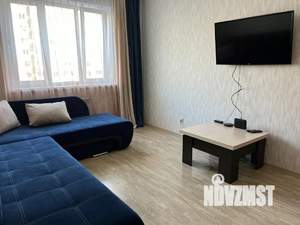 1-к квартира, посуточно, 38м2, 1/1 этаж