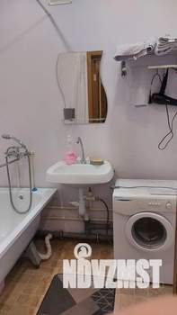 1-к квартира, посуточно, 43м2, 3/5 этаж