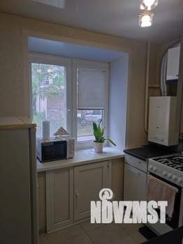 3-к квартира, посуточно, 58м2, 1/5 этаж