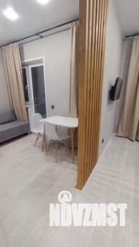 Студия квартира, посуточно, 30м2, 11/18 этаж