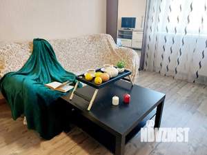 1-к квартира, посуточно, 40м2, 2/15 этаж