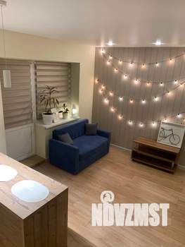 Студия квартира, посуточно, 35м2, 3/3 этаж