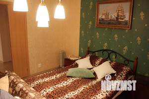 1-к квартира, посуточно, 50м2, 1/1 этаж