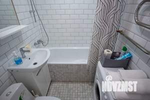 Студия квартира, посуточно, 33м2, 4/5 этаж