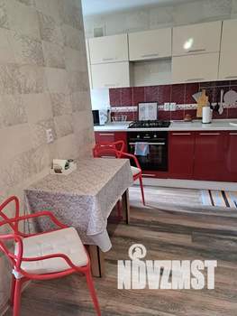 1-к квартира, посуточно, 56м2, 2/10 этаж