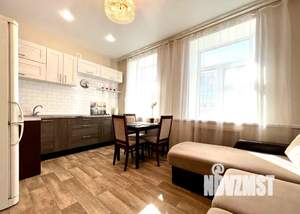 1-к квартира, посуточно, 50м2, 3/3 этаж