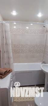 Студия квартира, посуточно, 35м2, 1/5 этаж