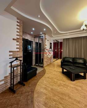 1-к квартира, на длительный срок, 53м2, 4/5 этаж