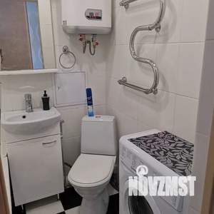 1-к квартира, посуточно, 35м2, 4/4 этаж
