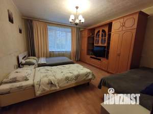 1-к квартира, посуточно, 35м2, 2/9 этаж