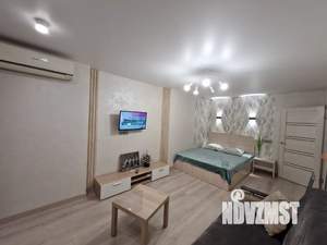 1-к квартира, посуточно, 37м2, 4/9 этаж